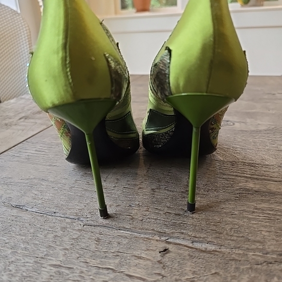 Vivien Lee Women’s Stunning Green Fabric Designer Heels Stilettos Size 38 1/2 - Picture 10 of 15